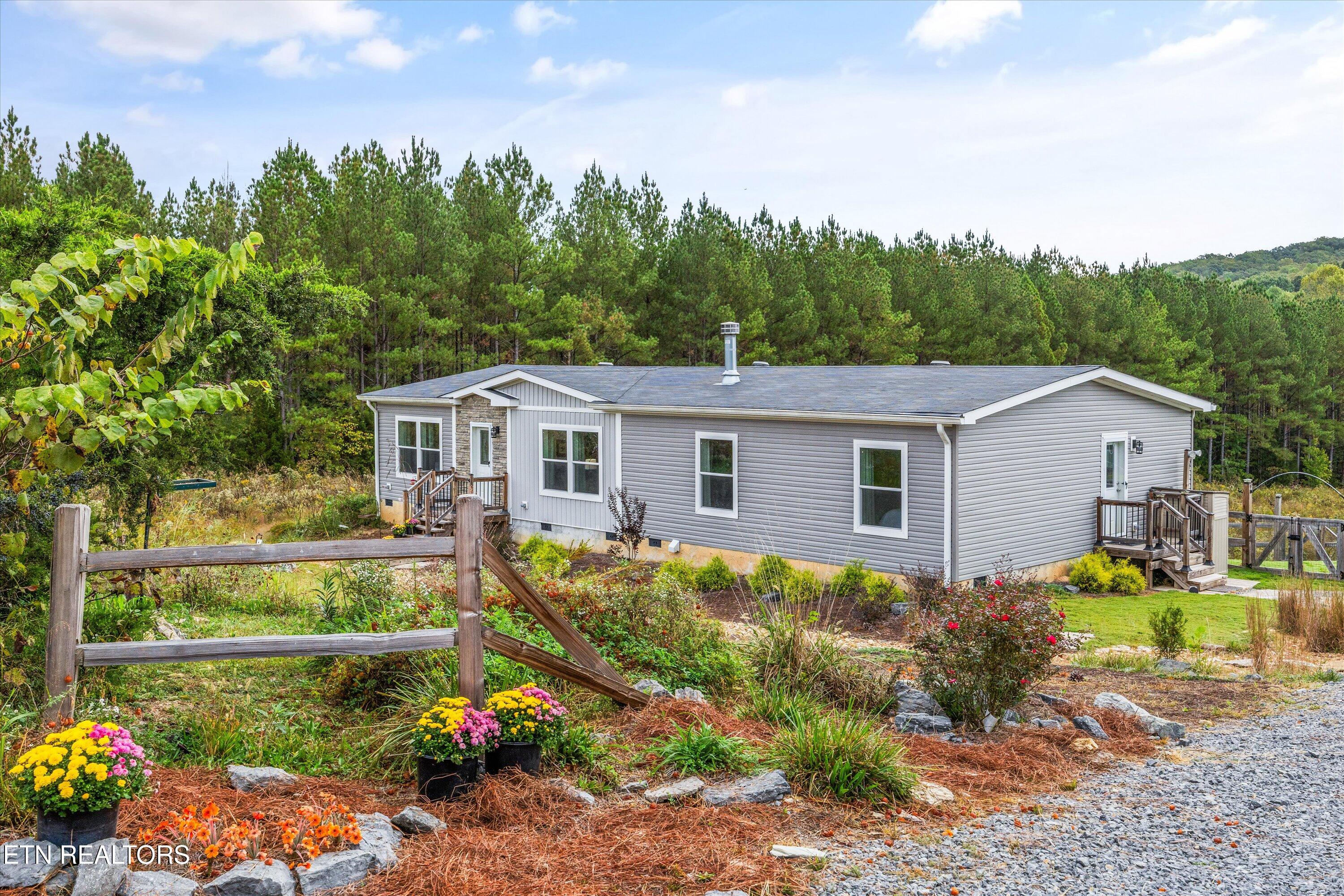 3851 Redman Lane
