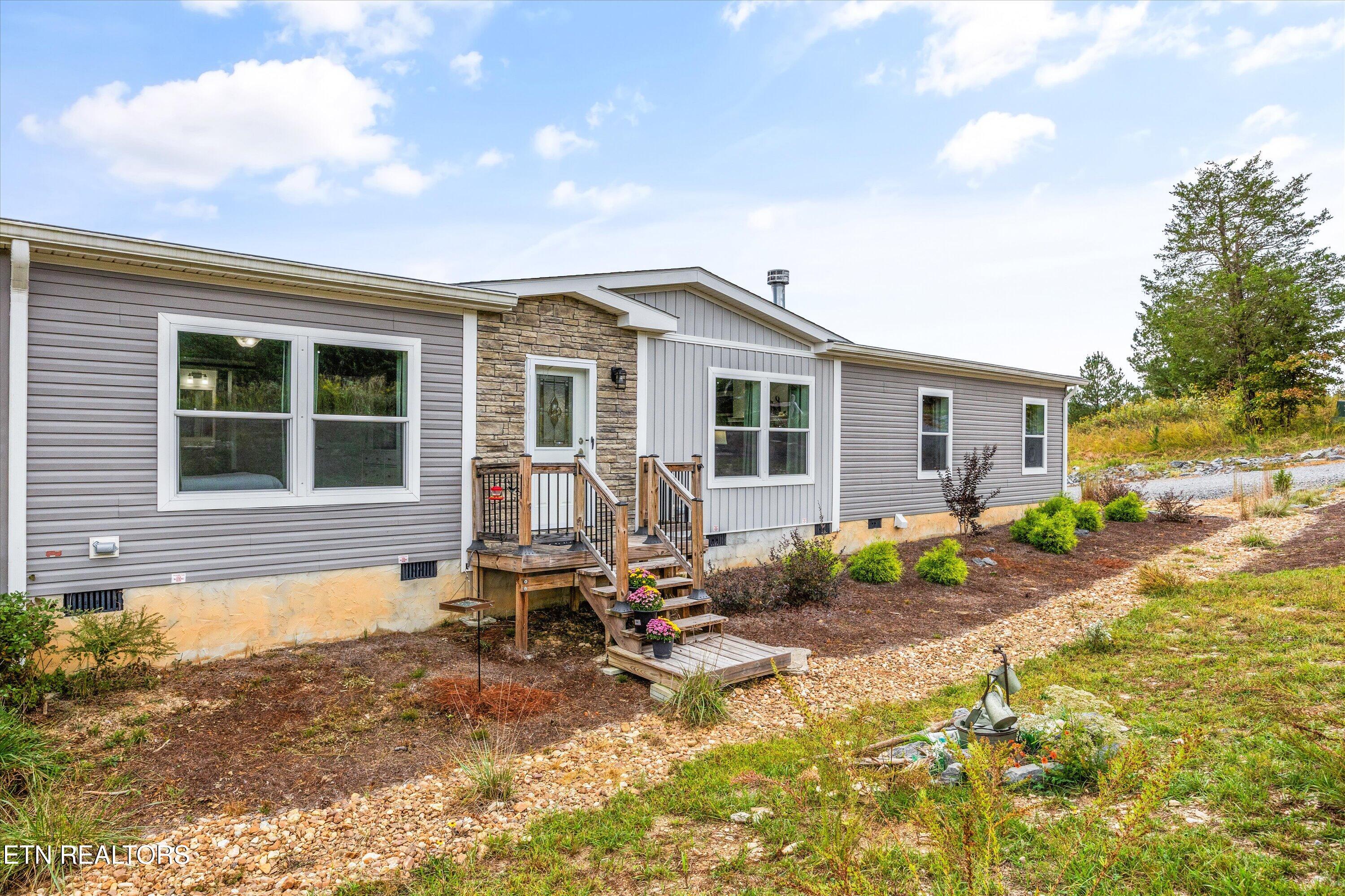 3851 Redman Lane