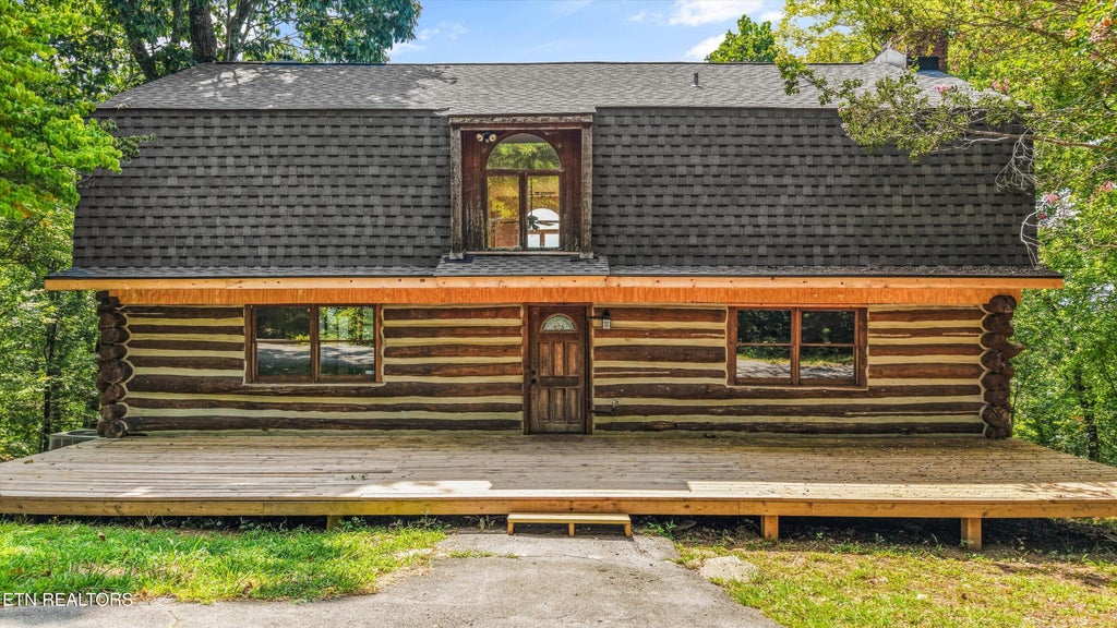 Photo of 2834 Honeysuckle Tr, Rockford, TN 37853 (MLS # 1353664)