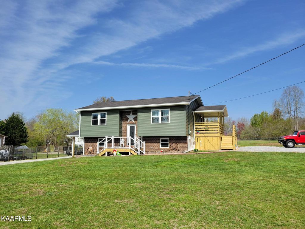 Photo of 406 Petit Lane, Wartburg, TN 37887 (MLS # 1222592)