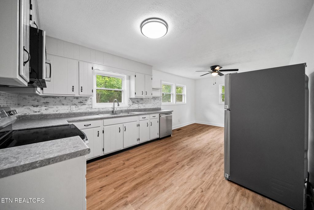 Photo of 309 Boyds Creek Hwy, Seymour, TN 37865 (MLS # 1312207)