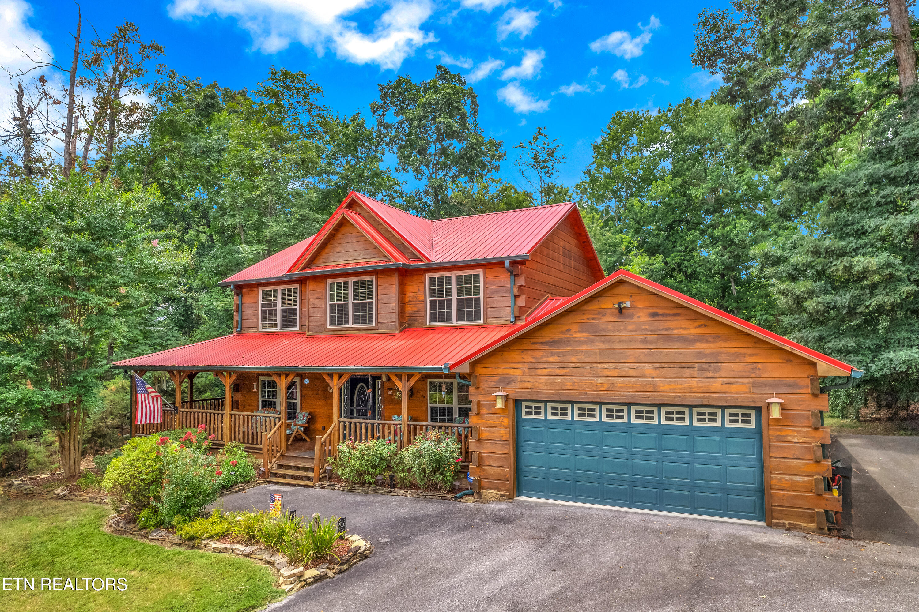 1550 Ellis Woods Loop