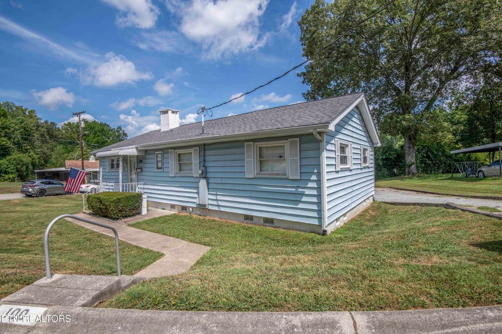 Photo of 100 Viola Rd, Oak Ridge, TN 37830 (MLS # 1309966)