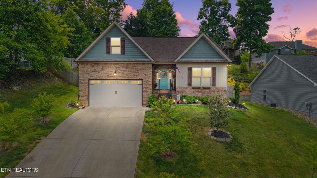 Photo of 3865 High View Lane, Knoxville, TN 37931 (MLS # 1339833)