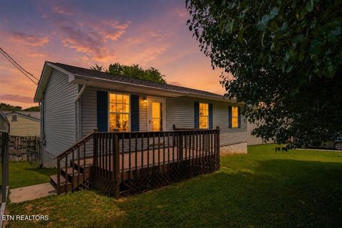 Photo of 105 Jessica Lane, LaFollette, TN 37766 (MLS # 1345461)