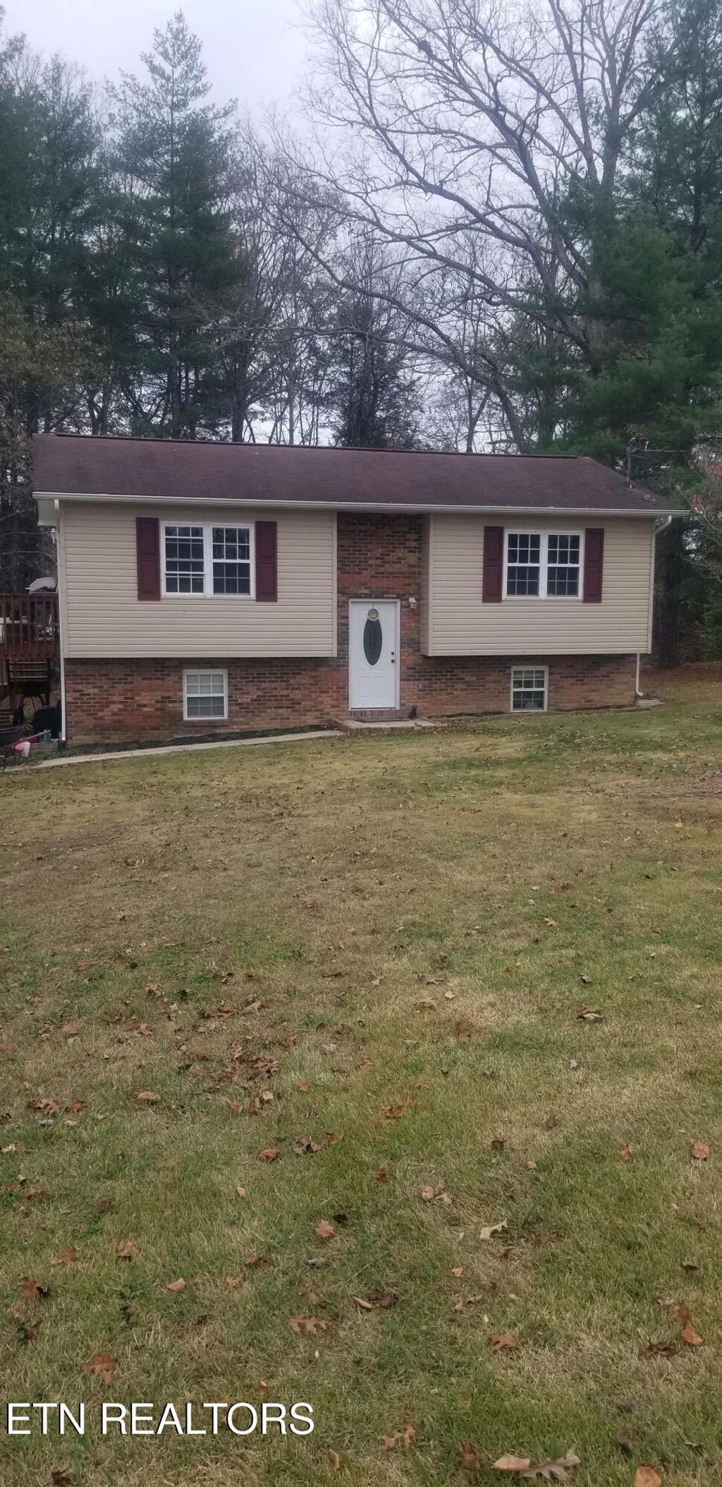 Photo of 142 Boulder Rd, Wartburg, TN 37887 (MLS # 1282741)