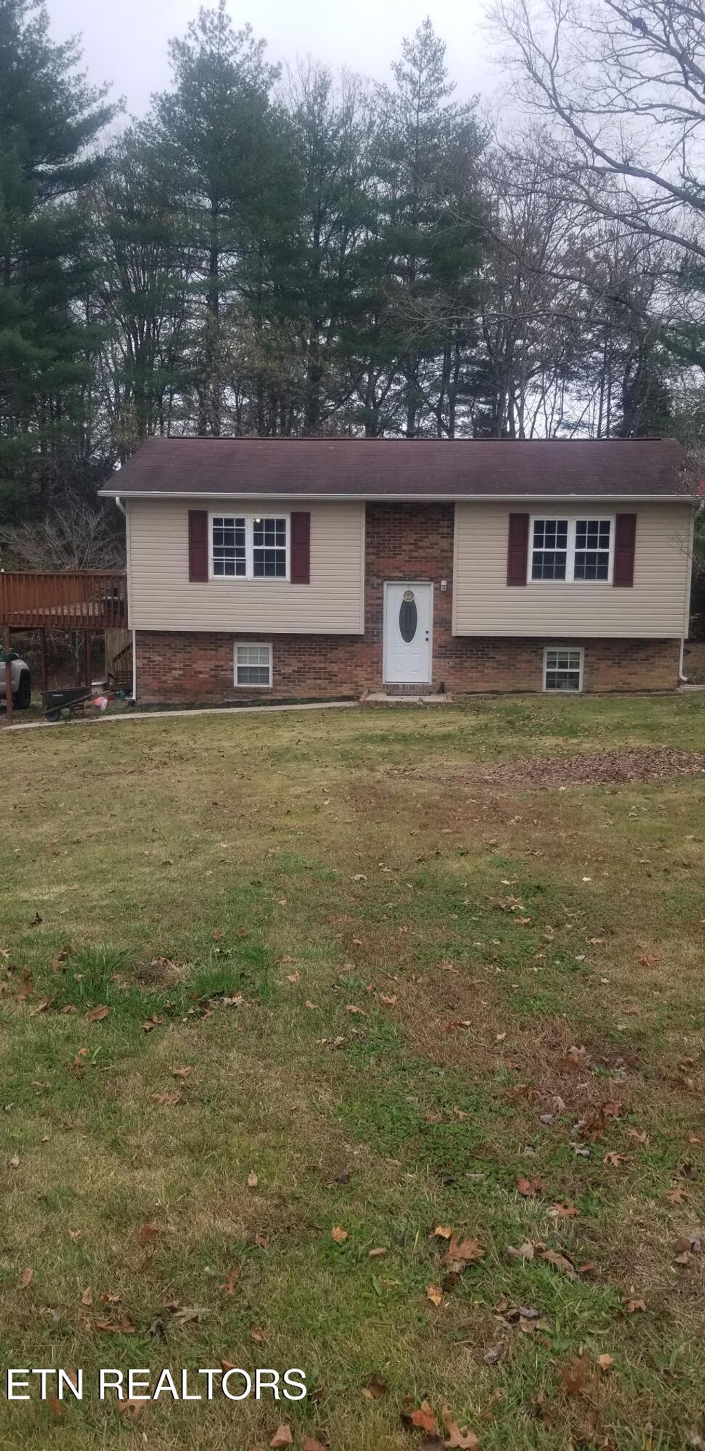 Photo of 142 Boulder Rd, Wartburg, TN 37887 (MLS # 1282741)