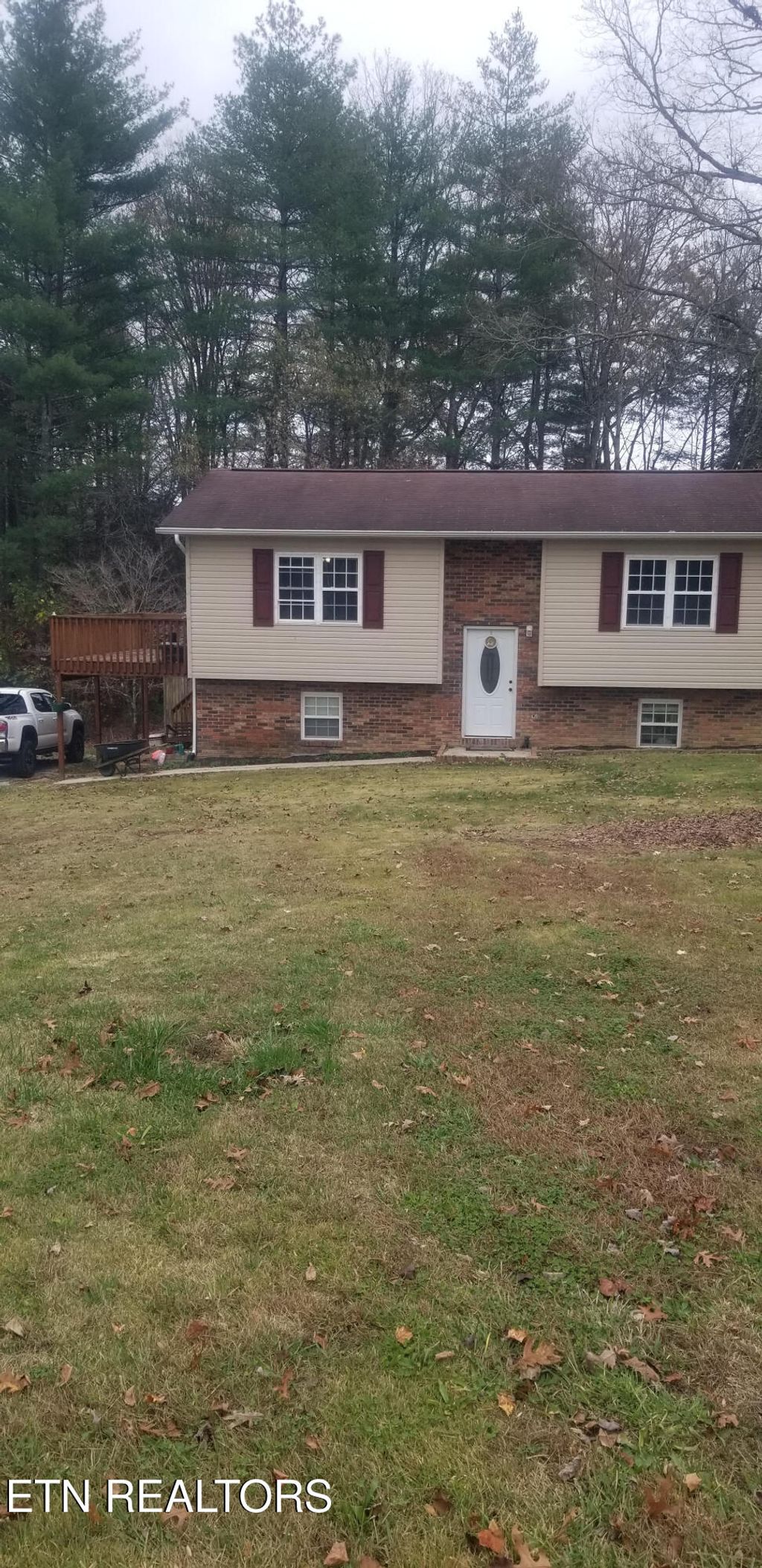 Photo of 142 Boulder Rd, Wartburg, TN 37887 (MLS # 1282741)