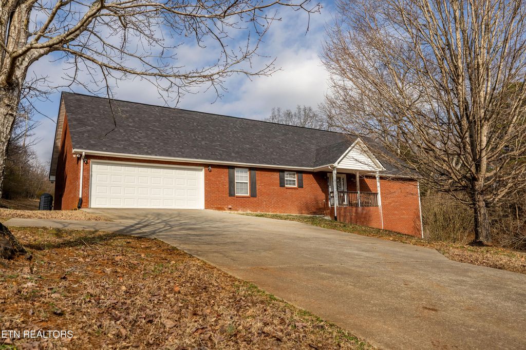 Photo of 3849 Rankin Ferry Loop, Louisville, TN 37777 (MLS # 1289258)