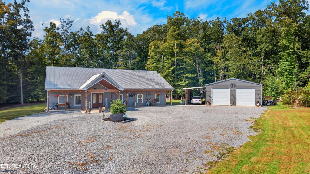 Photo of 1036 Stokley Court, Dandridge, TN 37725 (MLS # 1356149)