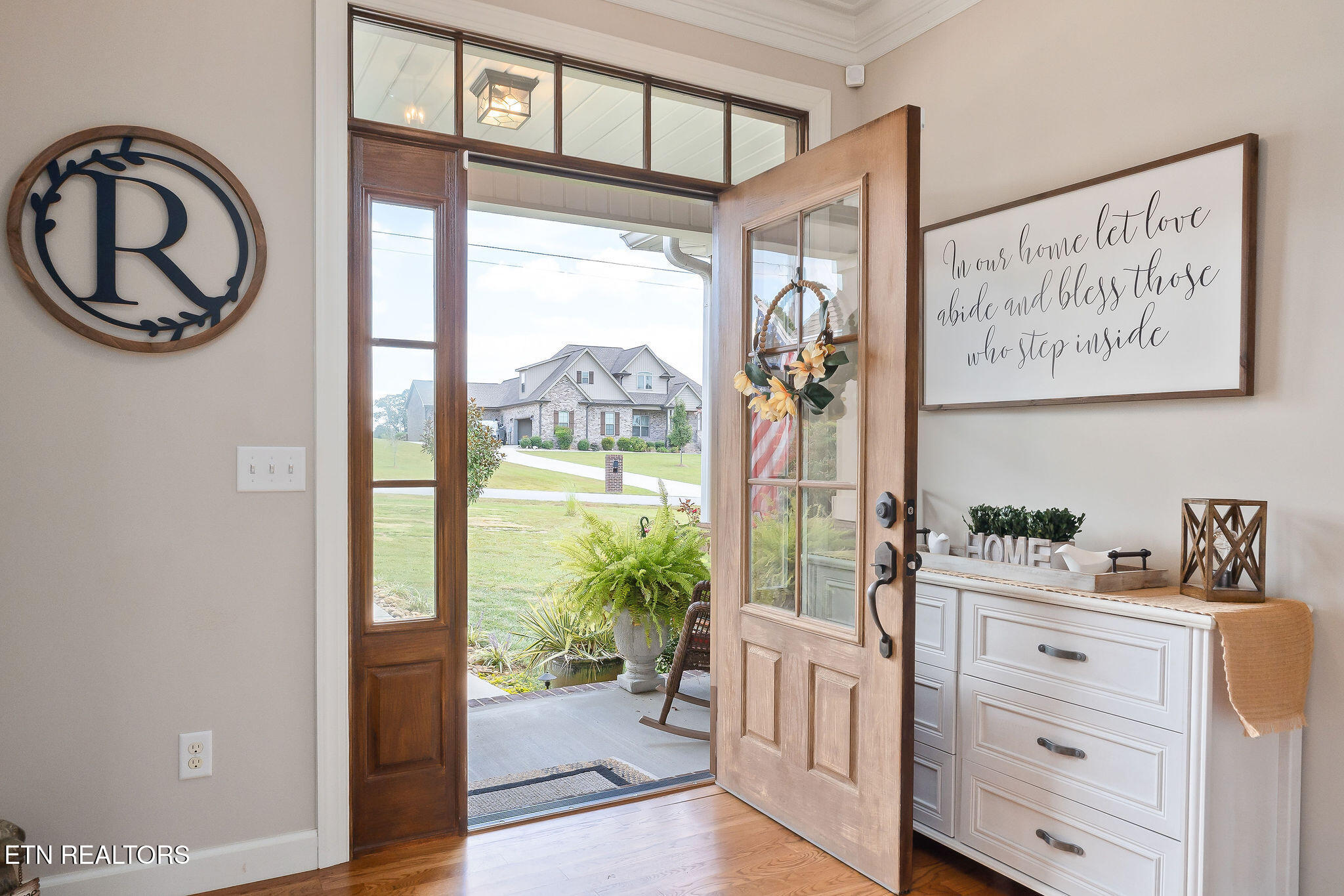 2133 Foster Circle