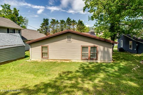 Tiny photo for 311 Spring St, Athens, TN 37303 (MLS # 1341927)