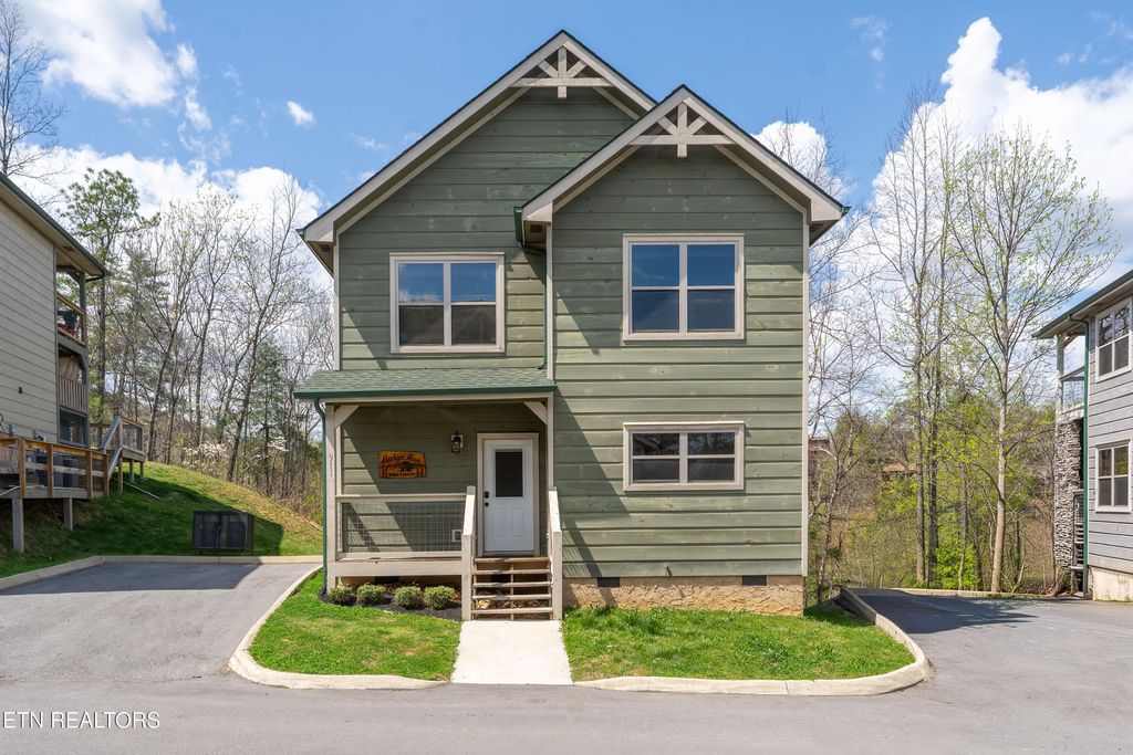 Photo of 911 Osprey Way, Pigeon Forge, TN 37863 (MLS # 1334921)