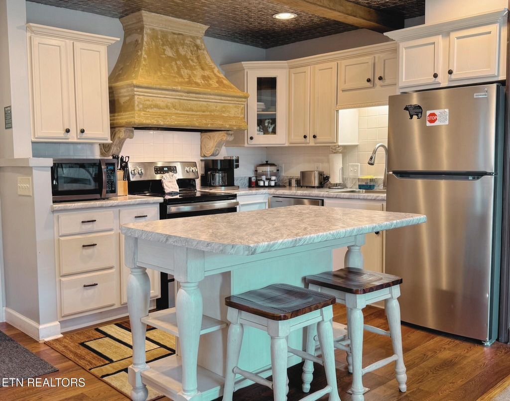 Photo of 3710 Weber Rd #C308, Gatlinburg, TN 37738 (MLS # 1321897)