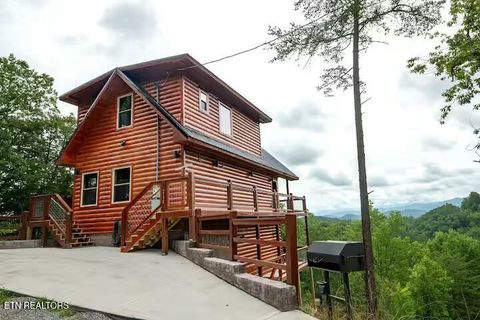 2138 Rising Fawn Way Sevierville TN 37876