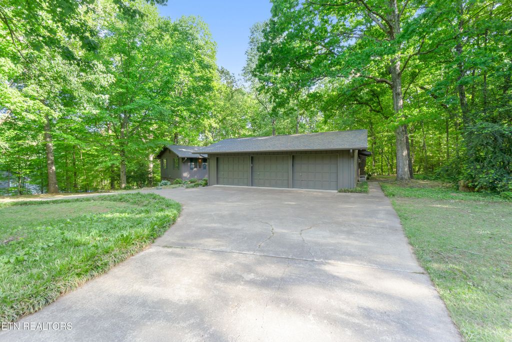 Photo of 161 County Road 574, Englewood, TN 37329 (MLS # 1336369)