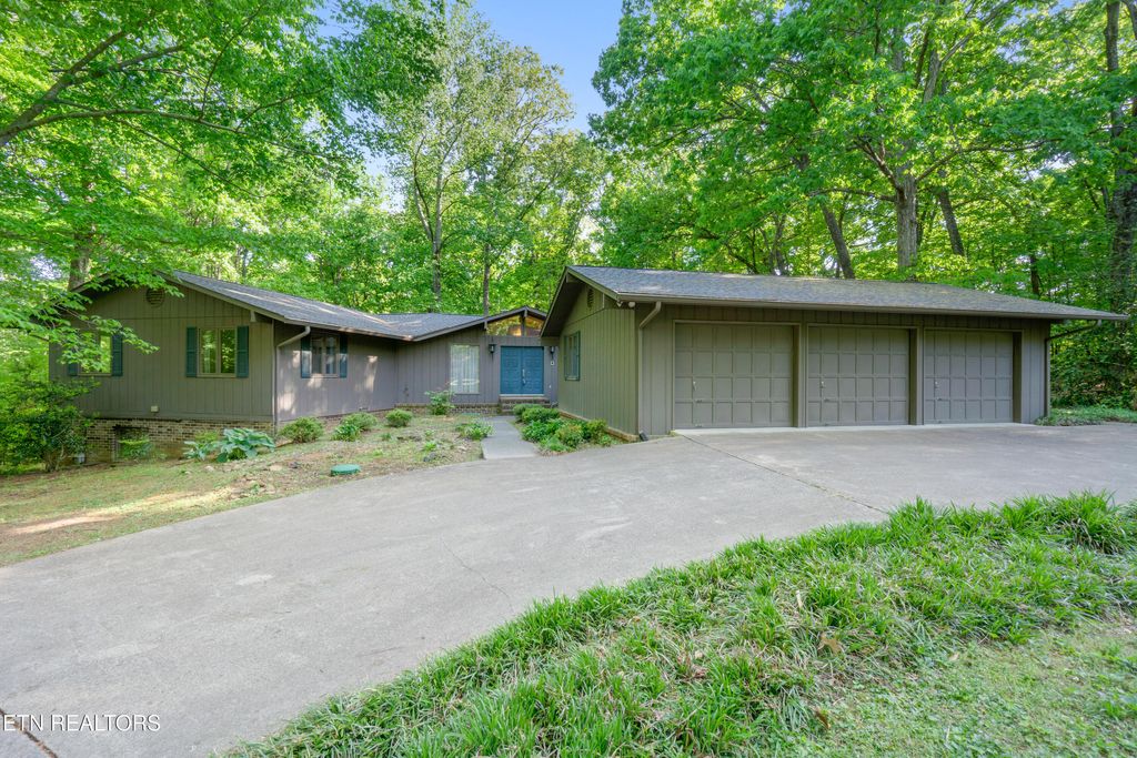 Photo of 161 County Road 574, Englewood, TN 37329 (MLS # 1336369)