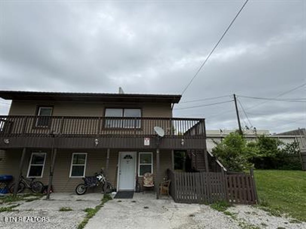 Photo of 508 Wallace Ave, Rocky Top, TN 37769 (MLS # 1314644)