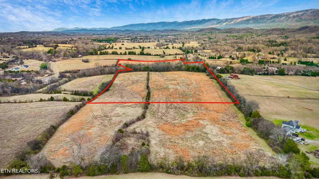 Photo of Calderwood Hwy, Maryville, TN 37801 (MLS # 1327965)