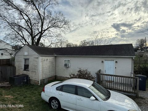 Photo of 800 Sidebrook Ave, Knoxville, TN 37921 (MLS # 1332486)