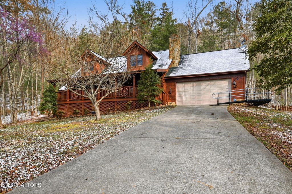 Photo of 2175 Newt Huff Lane, Sevierville, TN 37862 (MLS # 1333254)
