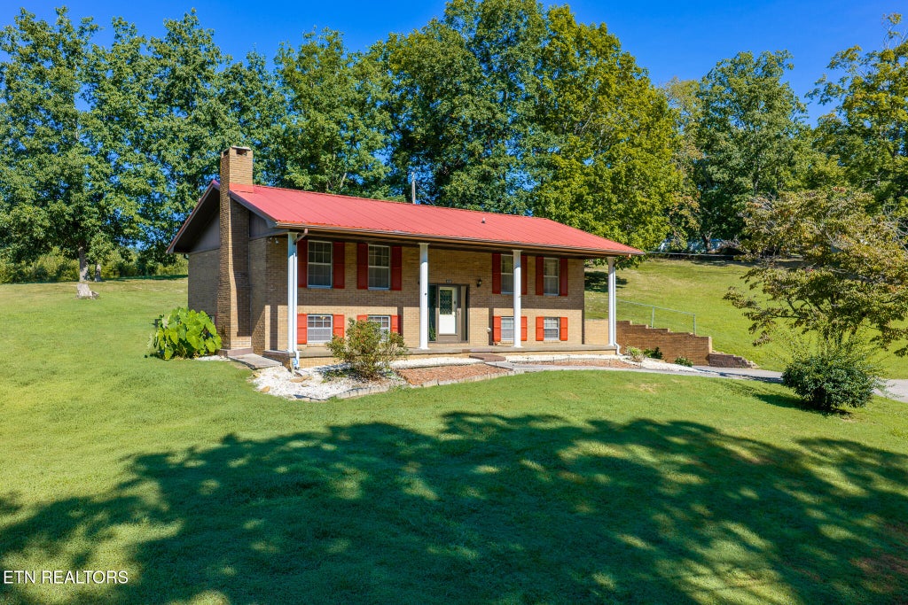Photo of 4086 White Wood Circle, Morristown, TN 37814 (MLS # 1353571)
