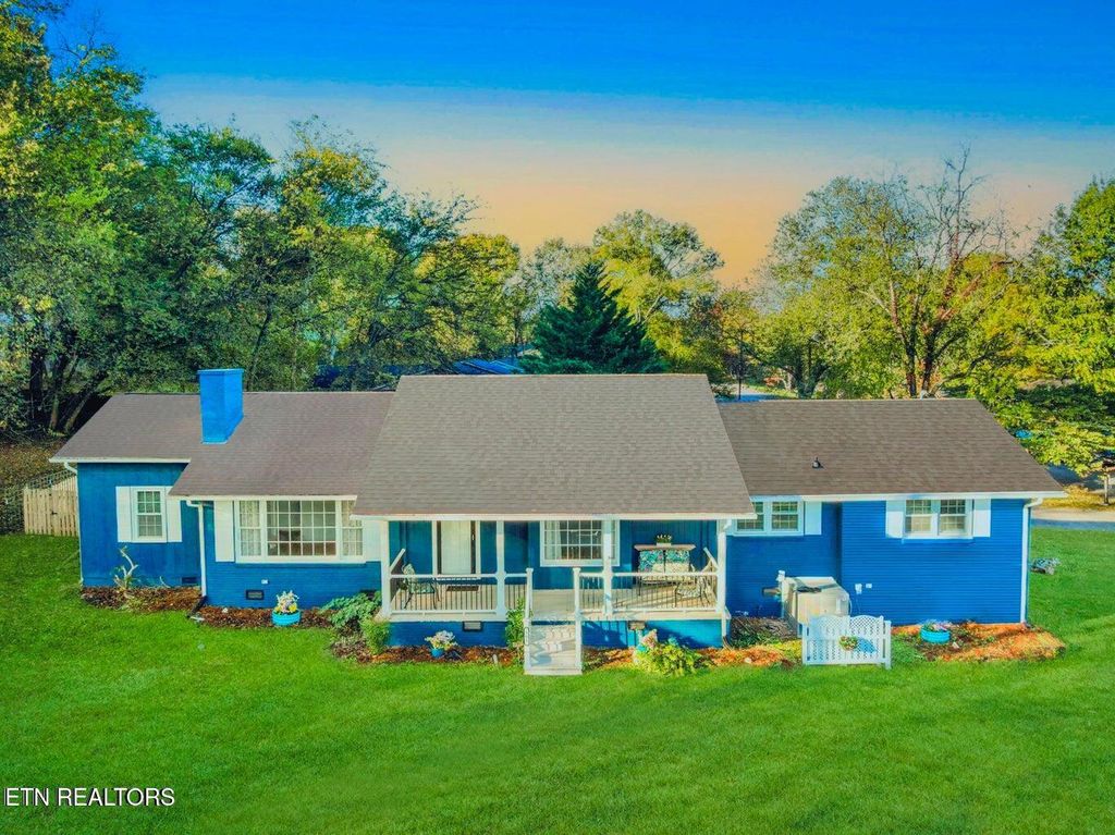 Photo of 201 Farlow Drive, Knoxville, TN 37934 (MLS # 1325147)