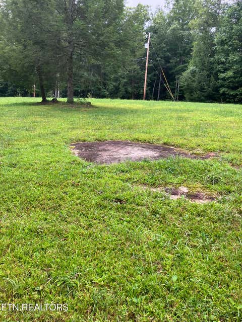Tiny photo for 381 Lakewood Drive, Jamestown, TN 38556 (MLS # 1349643)