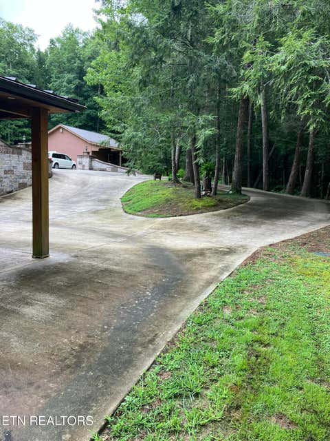 Tiny photo for 381 Lakewood Drive, Jamestown, TN 38556 (MLS # 1349643)