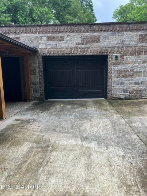 Tiny photo for 381 Lakewood Drive, Jamestown, TN 38556 (MLS # 1349643)