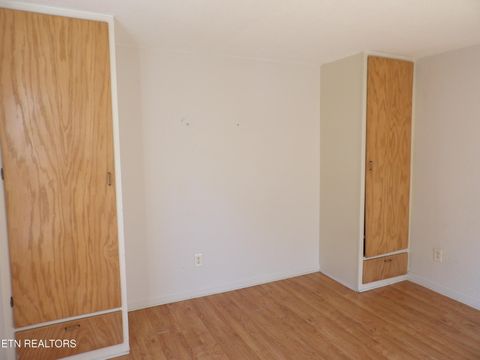 Tiny photo for 332 Cleveland St, Crossville, TN 38555 (MLS # 1343278)