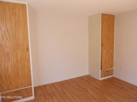 Tiny photo for 332 Cleveland St, Crossville, TN 38555 (MLS # 1343278)