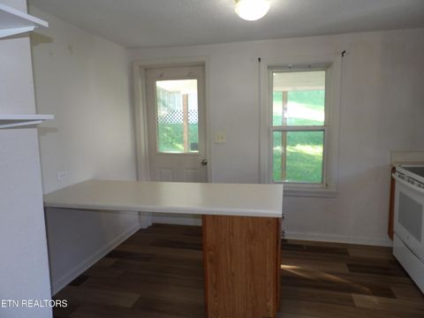 Tiny photo for 332 Cleveland St, Crossville, TN 38555 (MLS # 1343278)