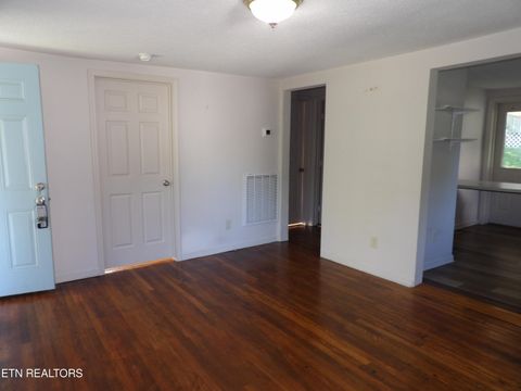Tiny photo for 332 Cleveland St, Crossville, TN 38555 (MLS # 1343278)