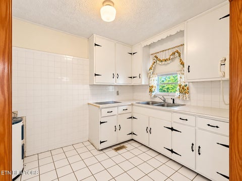Tiny photo for 1601 Maple Drive, Knoxville, TN 37918 (MLS # 1359613)