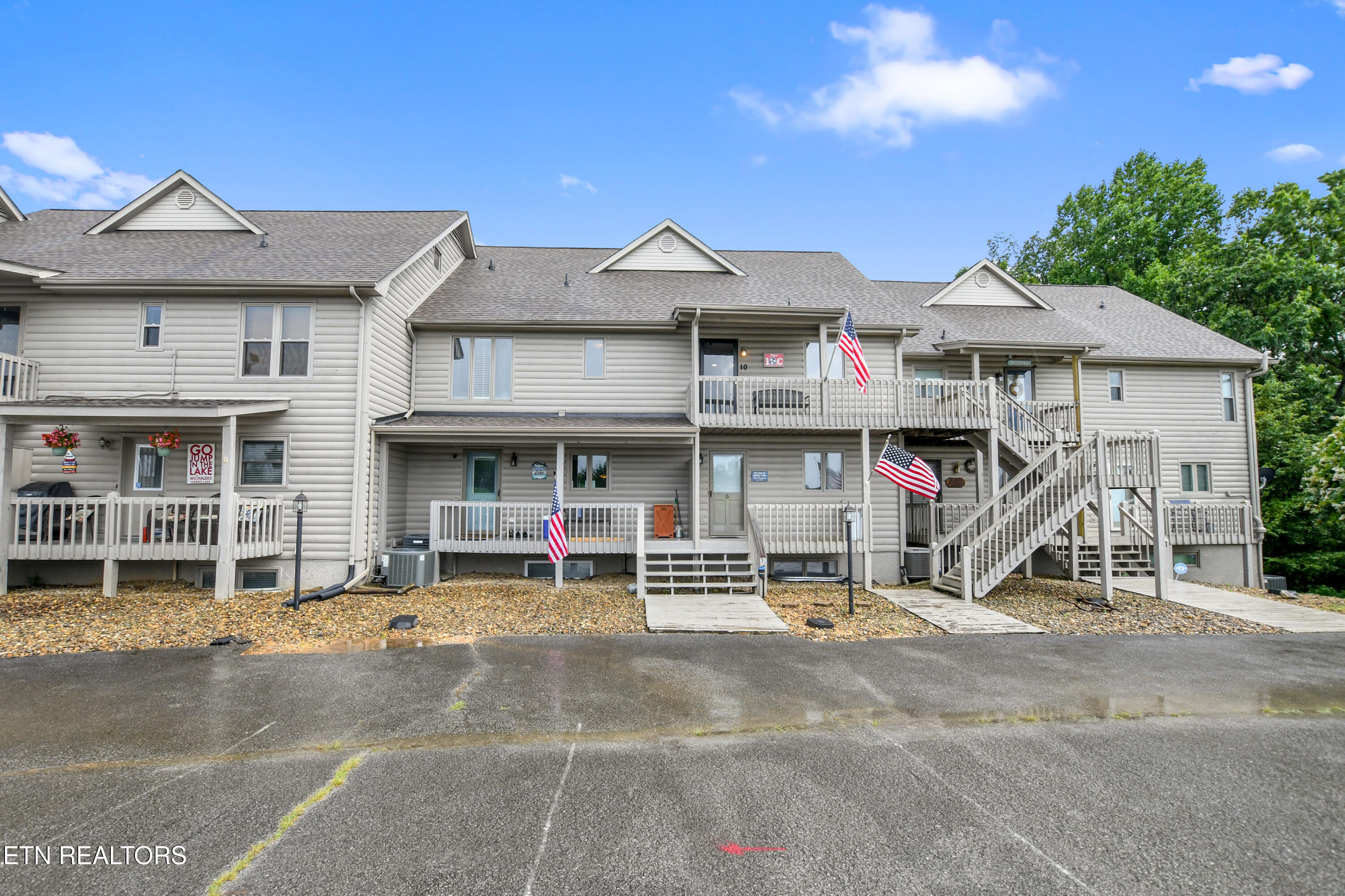 470 Deerfield Landing Unit 10C