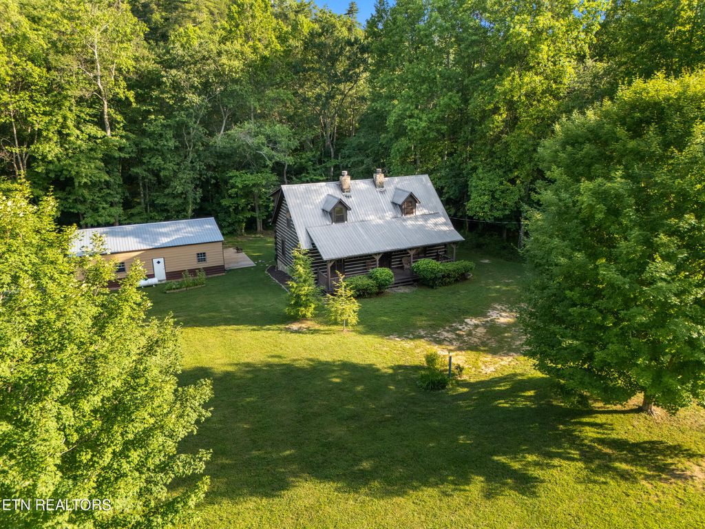 Photo of 610 Towee Falls Rd, Tellico Plains, TN 37385 (MLS # 1344784)