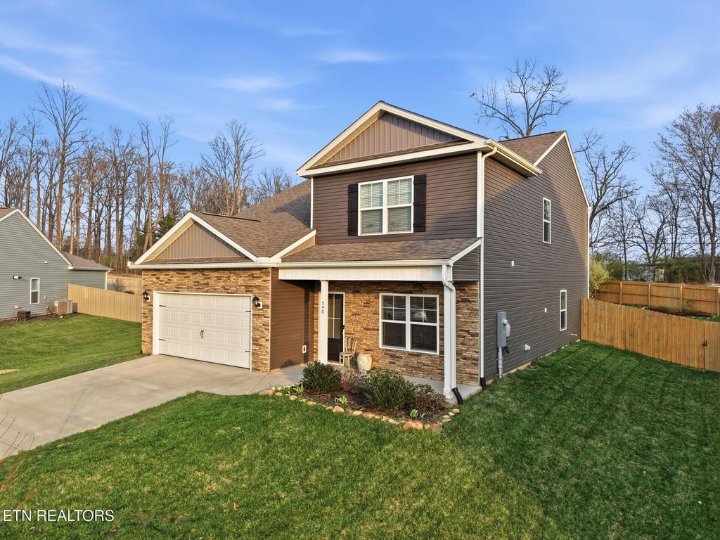 Photo of 540 Cliff St, Morristown, TN 37814 (MLS # 1337359)