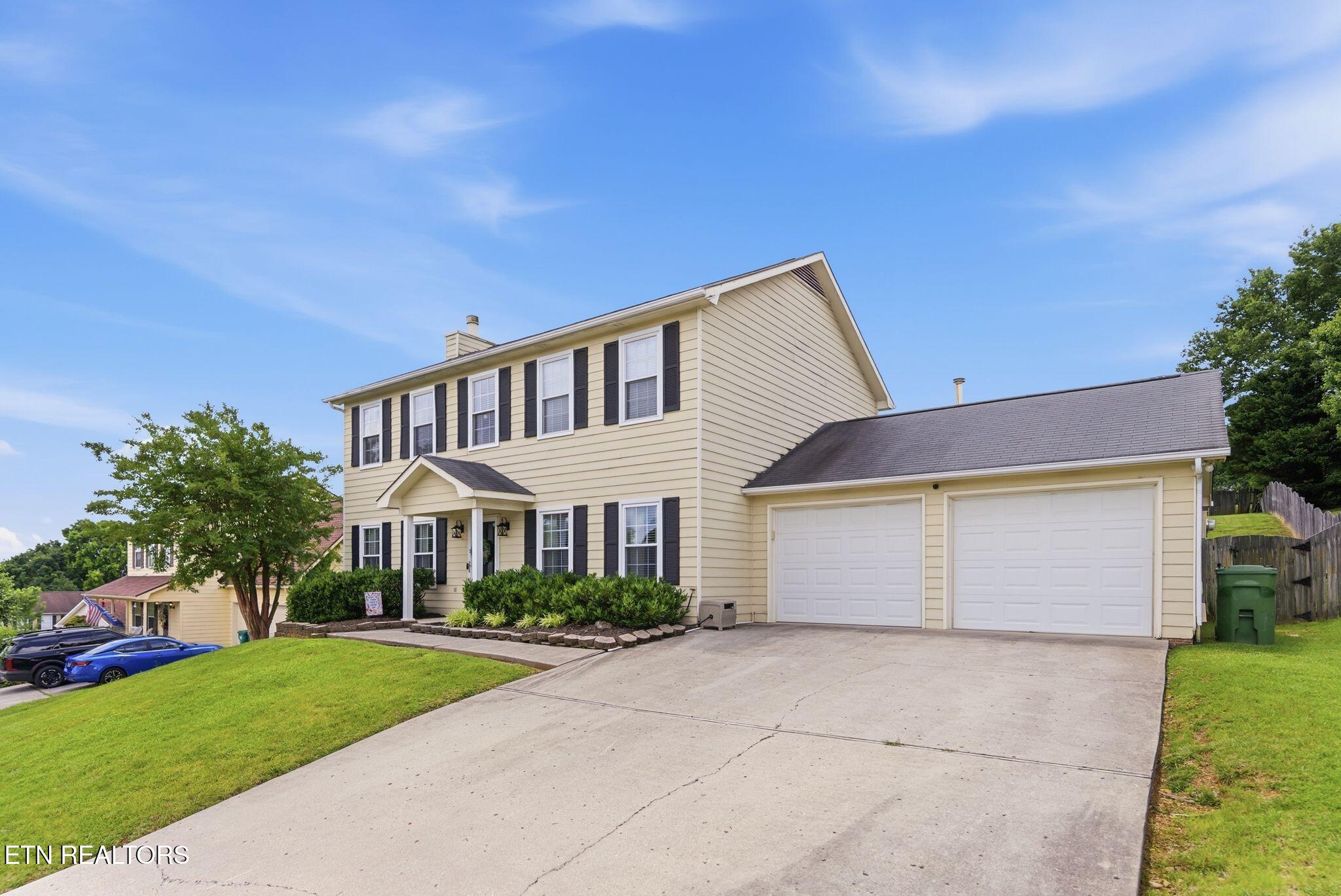 8419 Foxworth Tr