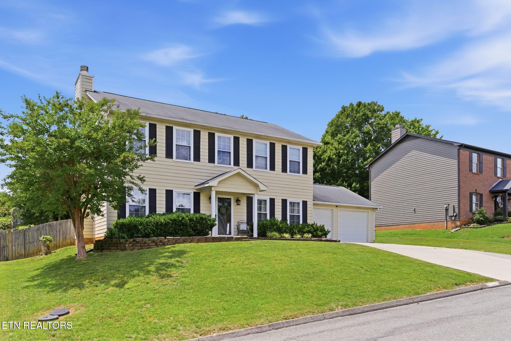 8419 Foxworth Tr