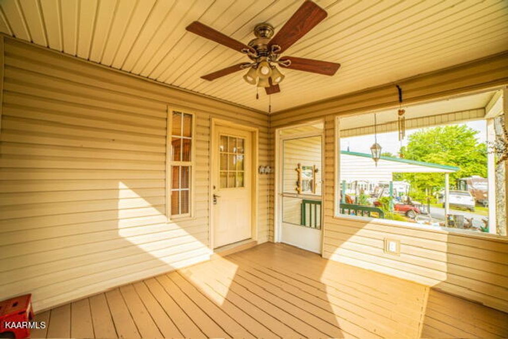 Photo of 443 Mountain Thrush Drive, Townsend, TN 37882 (MLS # 1228565)