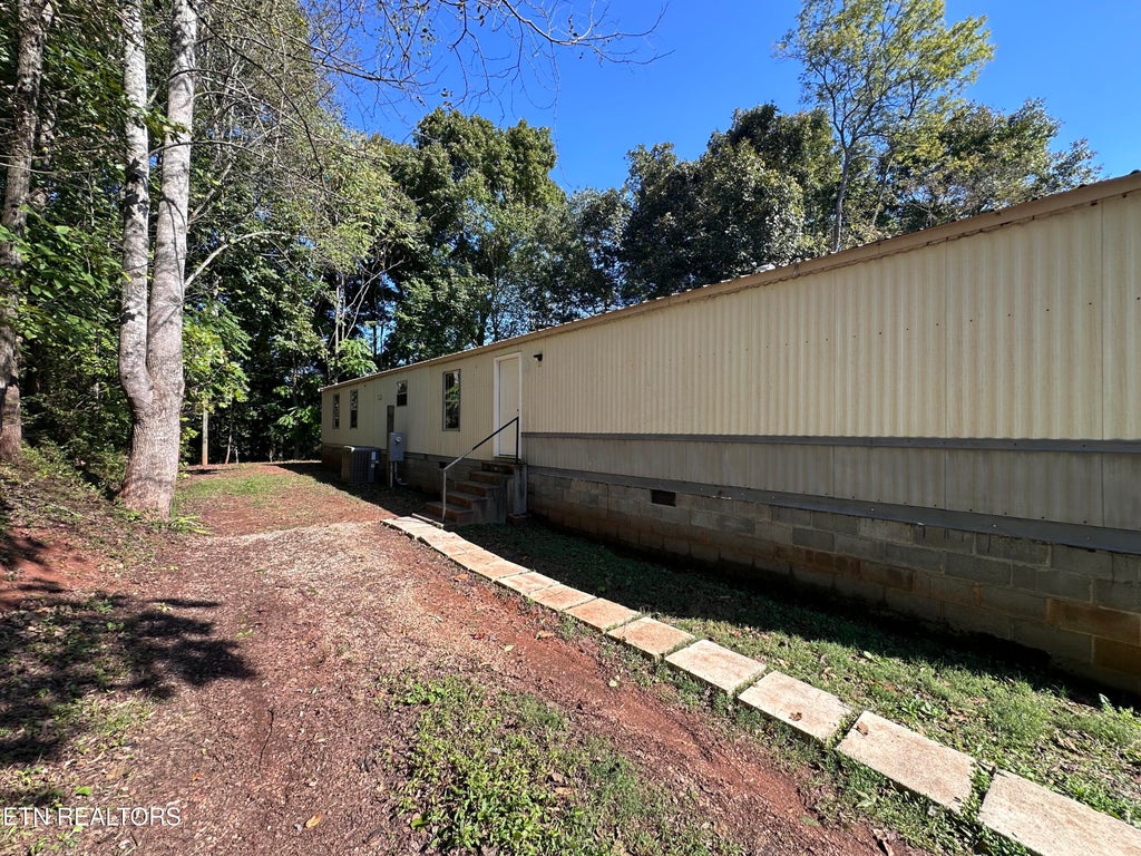 Photo of 4236 Sweetwater Vonore Rd, Sweetwater, TN 37874 (MLS # 1359275)