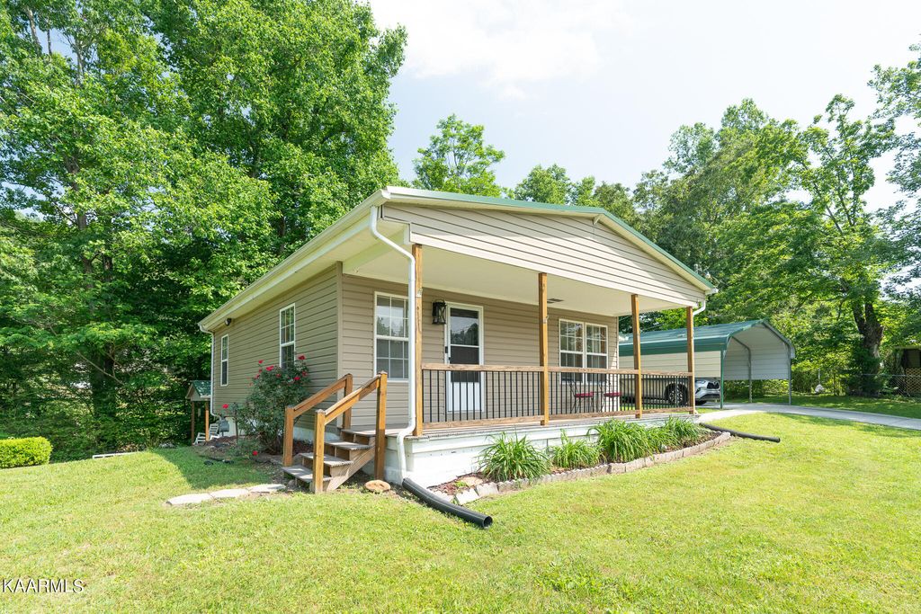 Photo of 631 Butler Mill Rd, Oliver Springs, TN 37840 (MLS # 1231364)