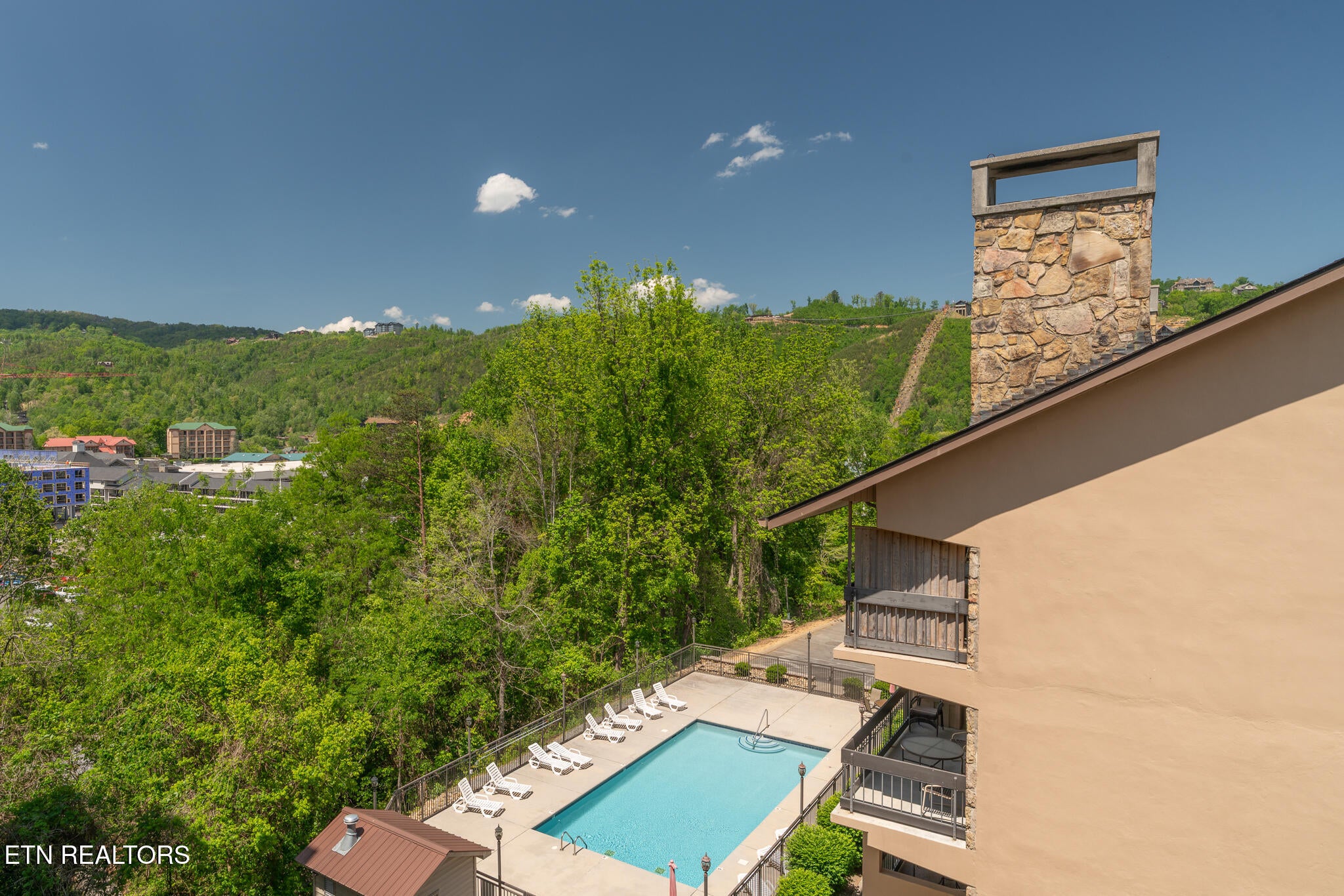 354 E Holly Ridge Rd UNIT 401