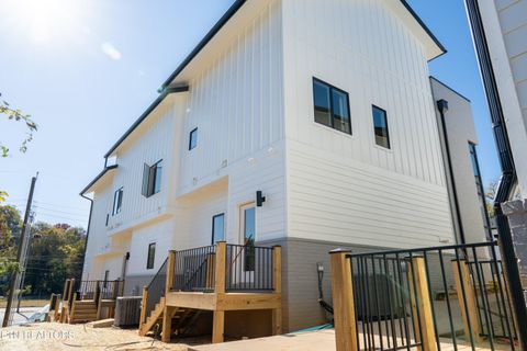 Tiny photo for 904 Phillips Ave #101, Knoxville, TN 37920 (MLS # 1339562)