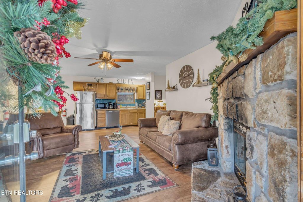 Photo of 3042 Crestview Court, Sevierville, TN 37862 (MLS # 1322857)