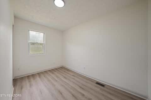 Tiny photo for 217 Highway 370, Luttrell, TN 37779 (MLS # 1349907)
