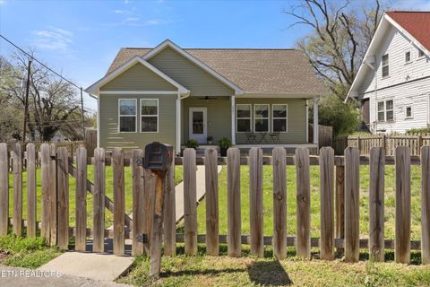 Tiny photo for 2301 E 5Th Ave, Knoxville, TN 37917 (MLS # 1334157)