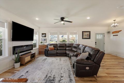 Tiny photo for 2301 E 5Th Ave, Knoxville, TN 37917 (MLS # 1334157)