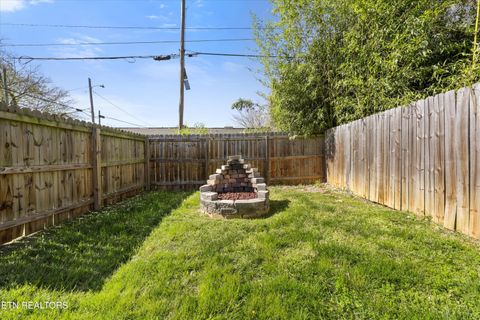 Tiny photo for 2301 E 5Th Ave, Knoxville, TN 37917 (MLS # 1334157)
